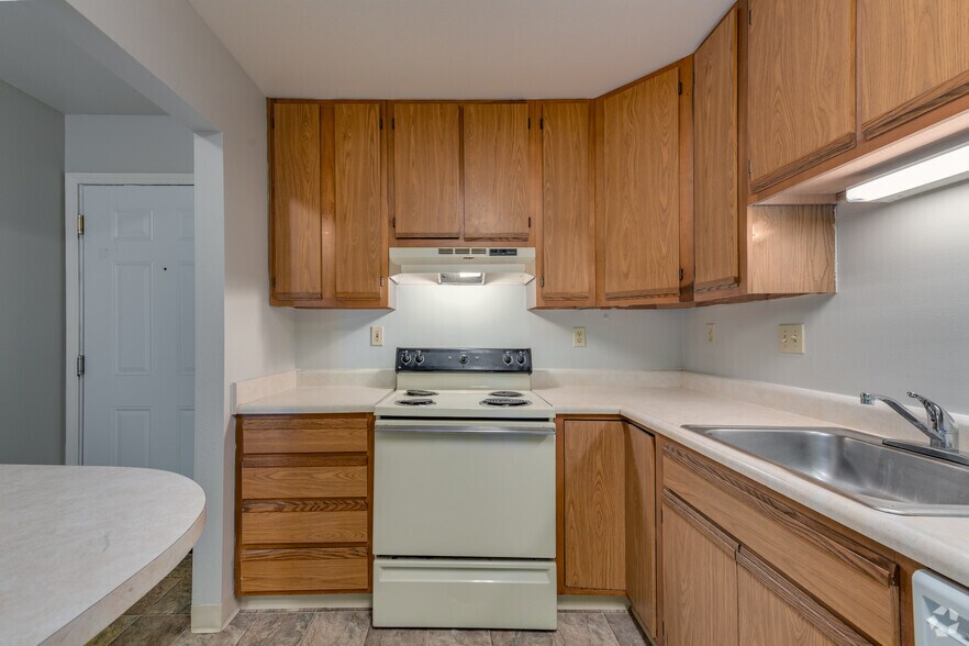 More Photos Of 4130 W Michigan Ave, Kalamazoo Multifamily For Sale