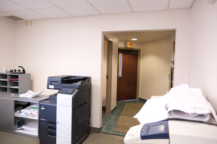 More Photos Of 4085 Seneca St, West Seneca Medical For Lease