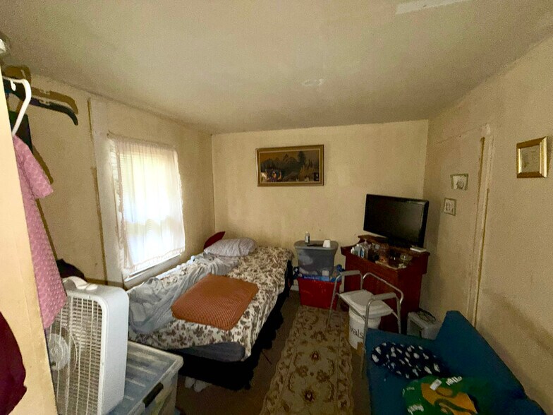 More Photos Of 5122 Main St, Grasonville Apartments For Sale