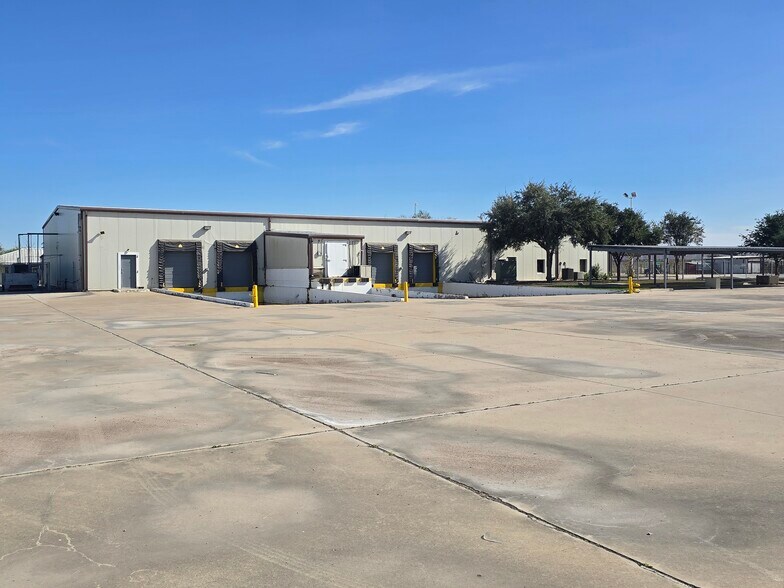 More Photos Of 701 E Tejana Rd, Progreso Unknown For Sale