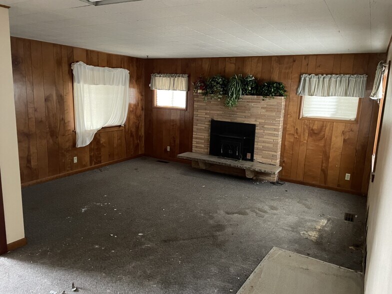 More Photos Of 1107 3rd St, Tillamook Healthcare For Sale