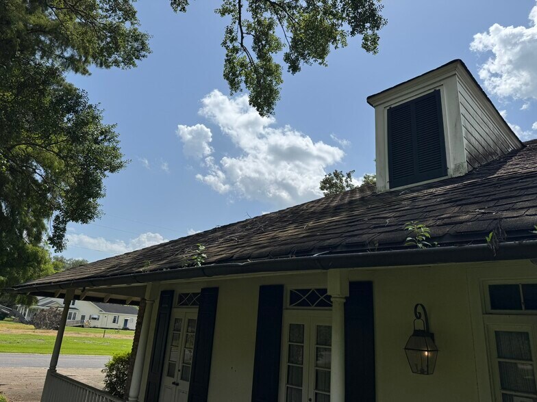 More Photos Of 5047 Highway 1, Napoleonville Office For Sale
