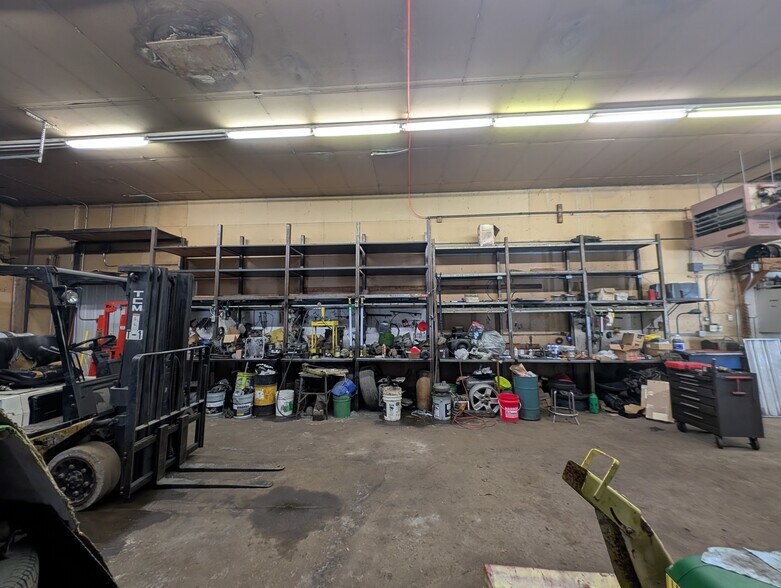 More Photos Of 1100 Weise St, Green Bay Auto Dealership For Sale