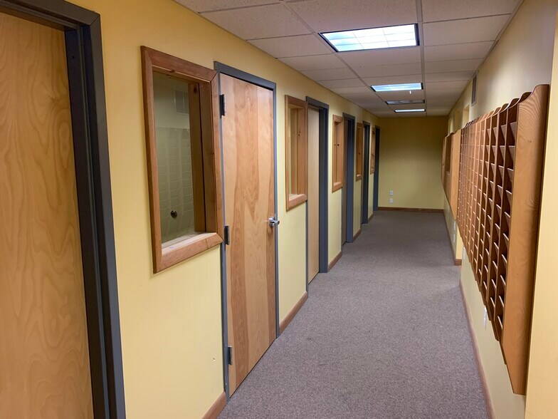 More Photos Of 217 Pearl St, Essex Junction Freestanding For Lease