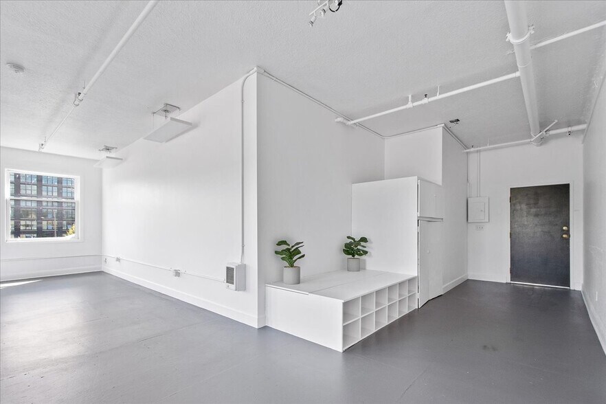More Photos Of 215 SE 9th Ave, Portland Office Residential For Lease