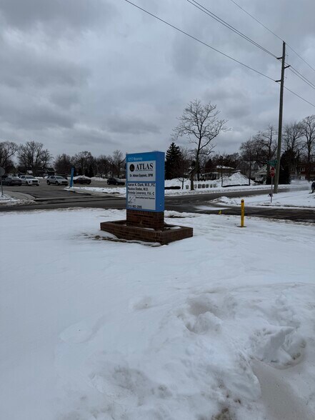 More Photos Of 1217 Kearney St, Port Huron Office For Sale