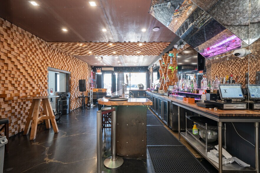 More Photos Of 3390 E Tremont Ave, Bronx General Retail For Sale