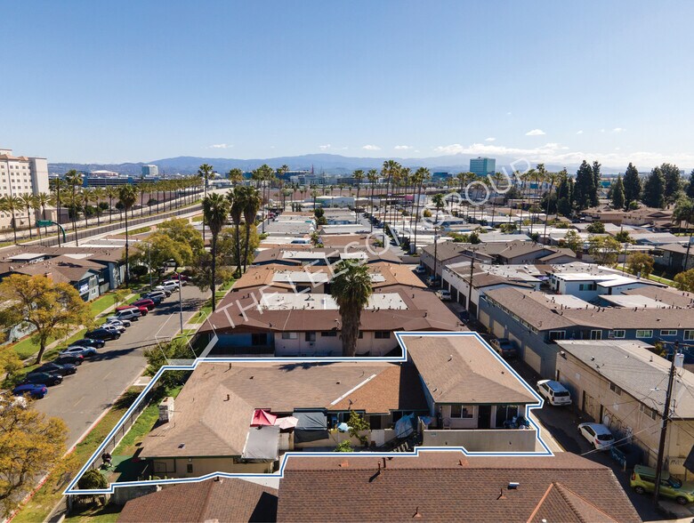 More Photos Of 310 E Wakefield Ave, Anaheim Apartments For Sale
