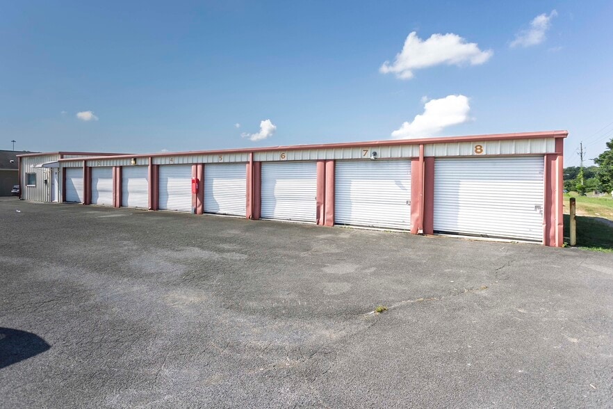 More Photos Of 191 Bernham Dr, Cleveland Self Storage For Sale