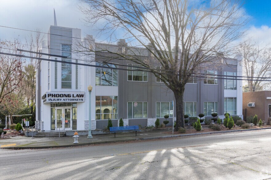 More Photos Of 2725 Riverside Blvd, Sacramento Loft Creative Space For Sale