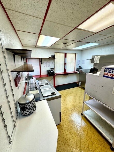 More Photos Of 4166 U.S. 40 hwy, Claysville Restaurant For Sale