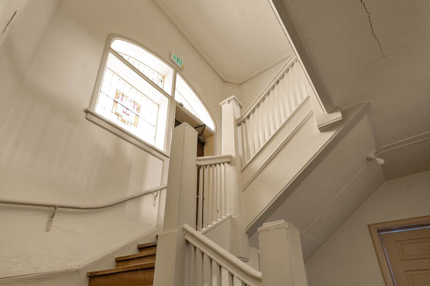 More Photos Of 418 W Adams St, Muncie Religious Facility For Sale