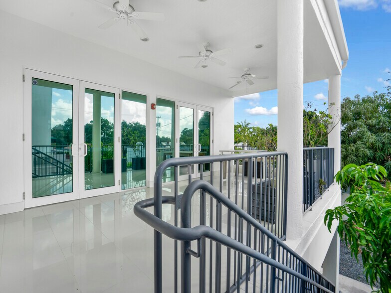 More Photos Of 1675 SW 27th Ave, Miami Medical For Sale