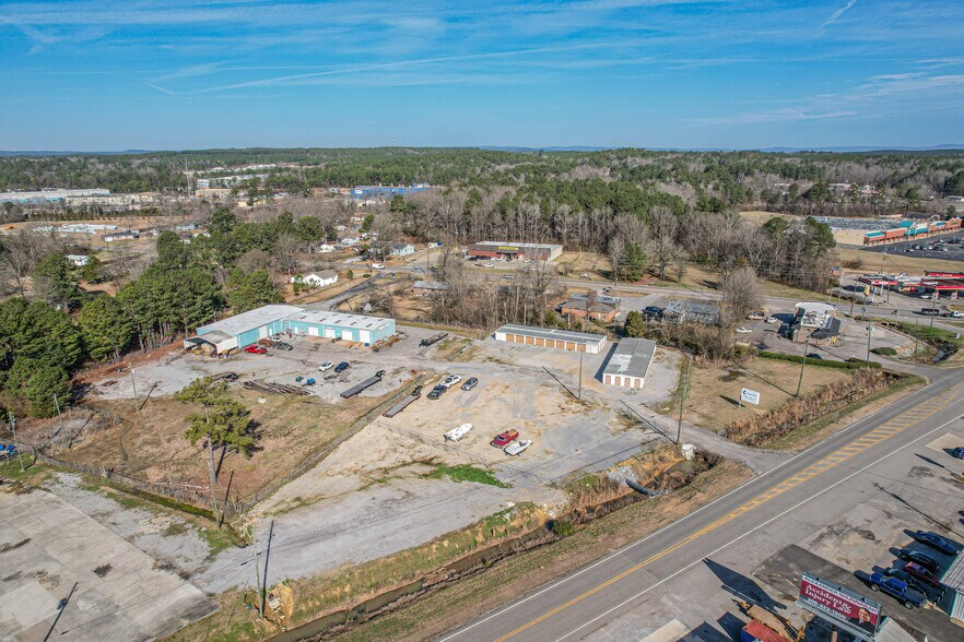 More Photos Of 319 W College St, Columbiana General Retail For Sale