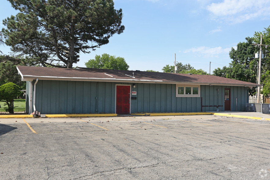 Primary Photo Of 2919 W 6th St, Lawrence Hotel For Sale