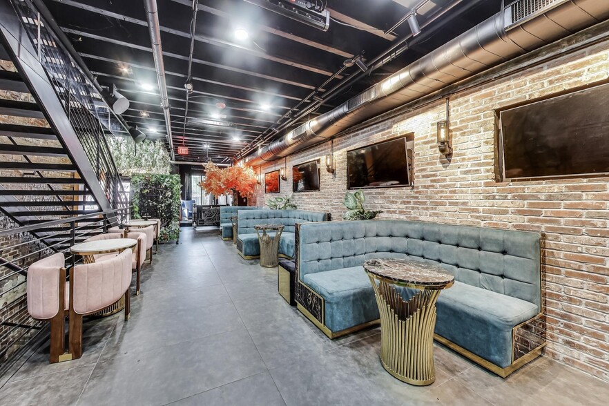 More Photos Of 1355 U St NW, Washington Restaurant For Lease