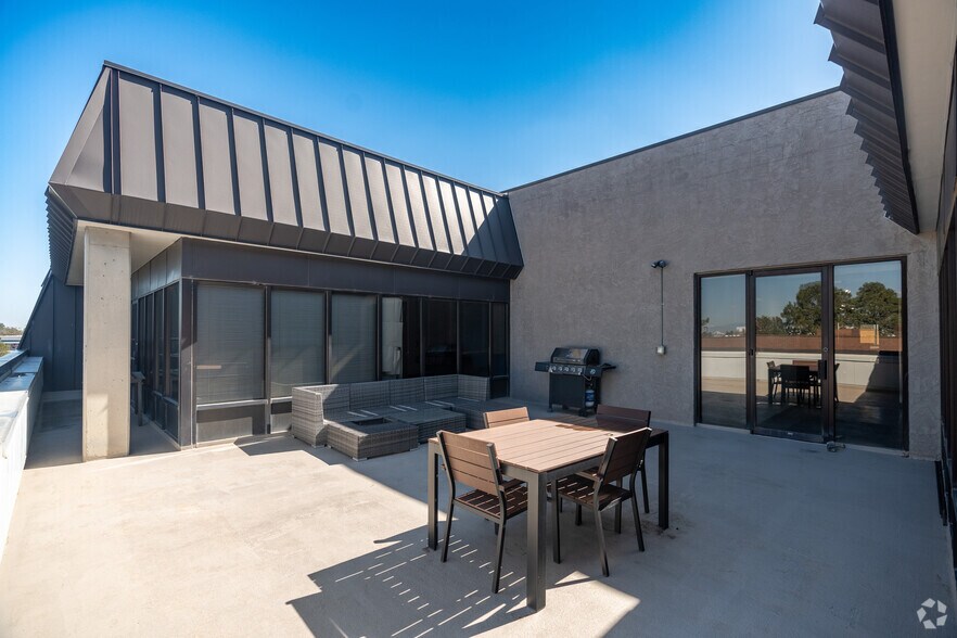 More Photos Of 13275 E Fremont Pl, Englewood Office For Sale