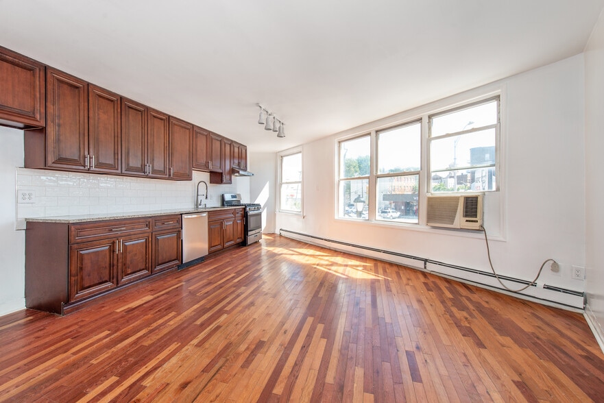 More Photos Of 611 Summit Ave, Union City Storefront Retail Residential For Sale