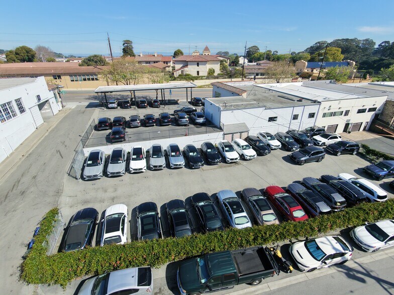 More Photos Of 498 Fremont St, Monterey Auto Dealership For Sale