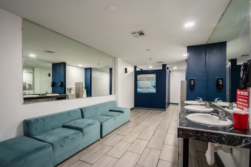 More Photos Of 522 W San Francisco Ave, El Paso Coworking Space