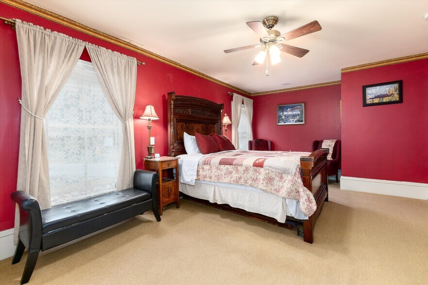 More Photos Of 200 Rose St, Georgetown Hospitality For Sale