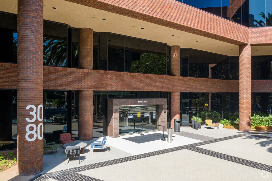 More Photos Of 3080 Bristol St, Costa Mesa Office For Lease