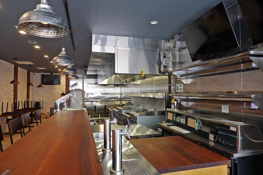 More Photos Of 425 Fore St, Portland Storefront For Lease