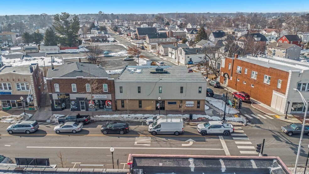 More Photos Of 102-104 S Main St, Manville Office Residential For Lease