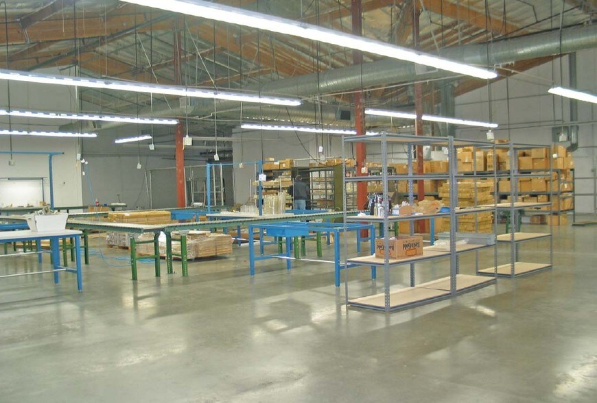 More Photos Of 3101 111th St SW, Everett Manufacturing For Lease