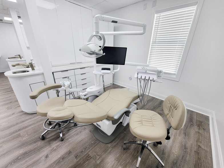 More Photos Of 5200 N Armenia Ave, Tampa Medical For Sale