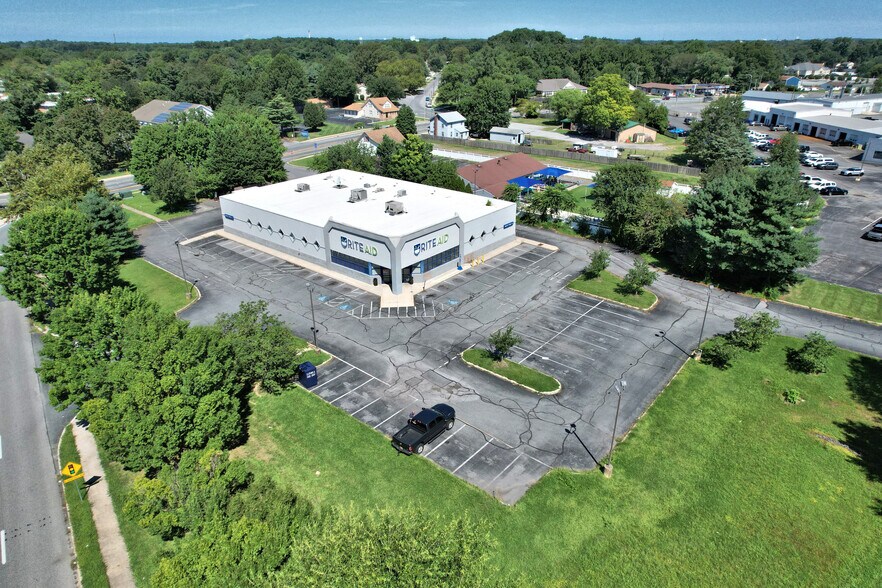 More Photos Of 1580 S Dupont Hwy, Dover General Retail For Sale