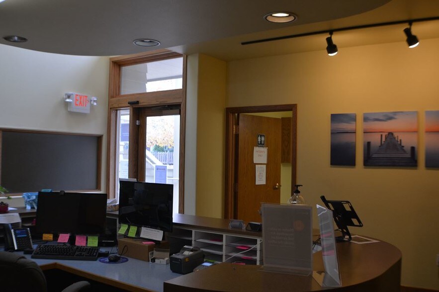 More Photos Of 1205 S Main St, Kalispell Office For Sale