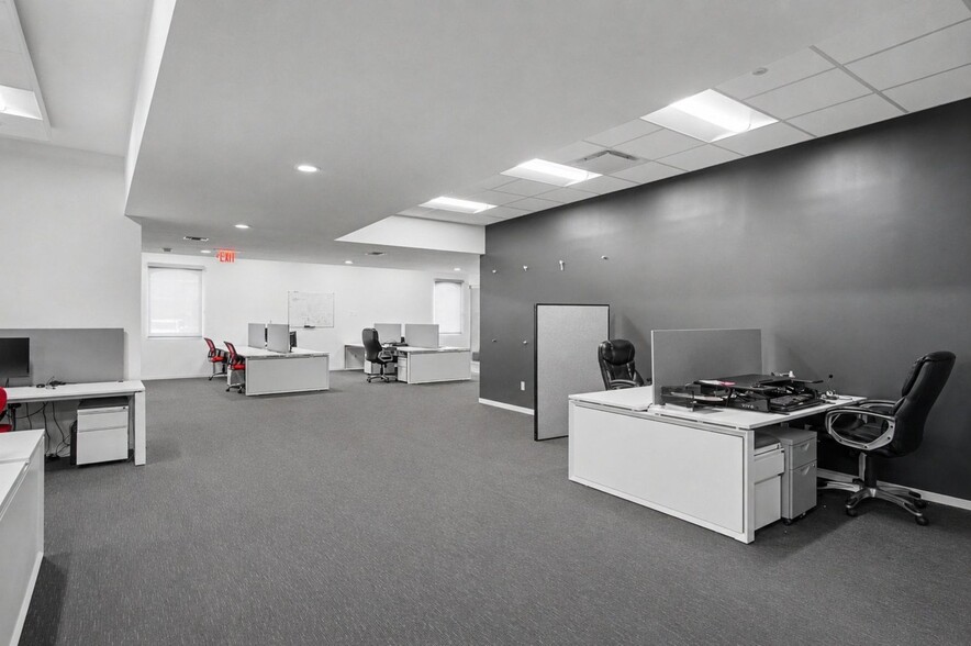 More Photos Of 1810 Snake River Rd, Katy Medical For Sale