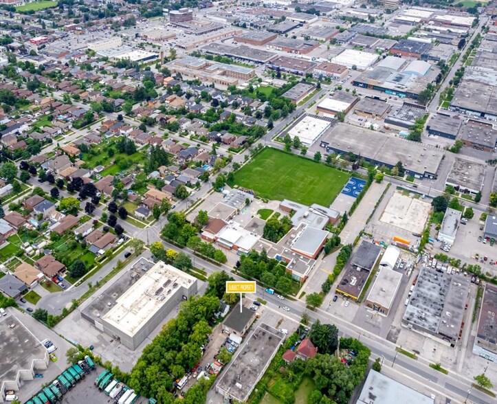More Photos Of 102 Cartwright Ave, Toronto Service For Sale