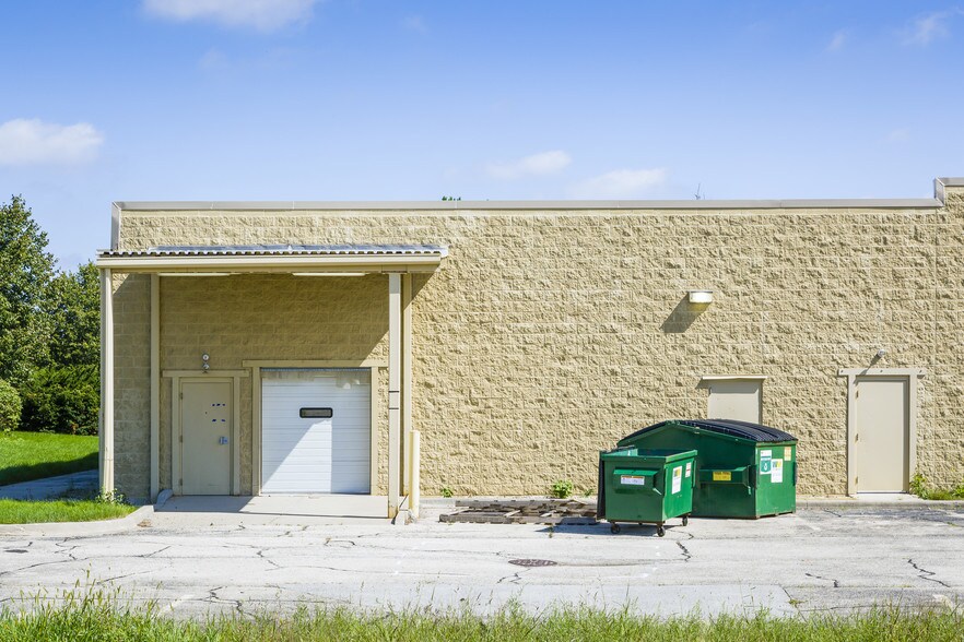 More Photos Of 3880 E Main St, St Charles Freestanding For Sale