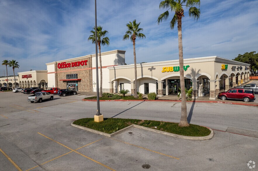 Primary Photo Of 961 Nasa Pky, Houston Unknown For Lease