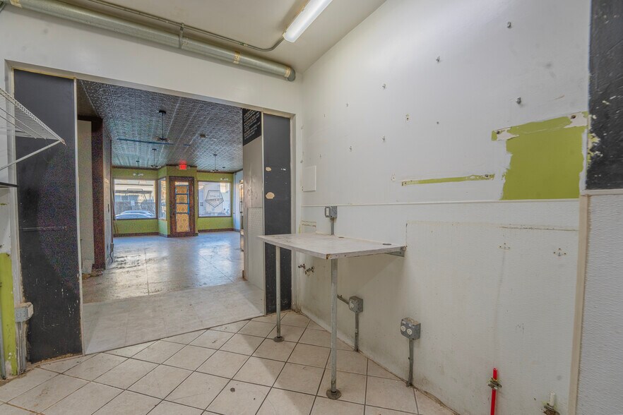 More Photos Of 370 Pacific Ave, Jersey City Storefront Retail Residential For Lease