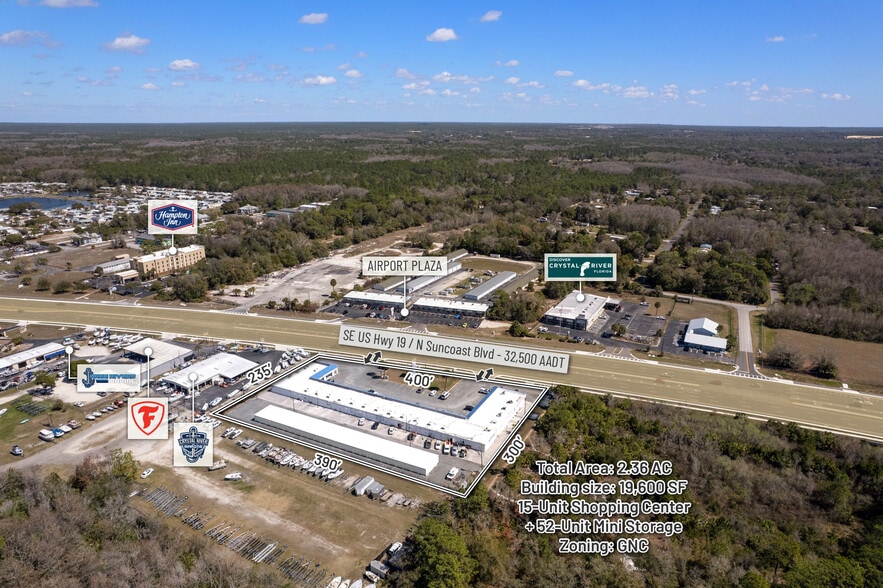 More Photos Of 940 N Suncoast Blvd, Crystal River General Retail For Sale