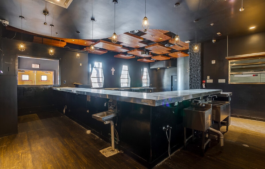 More Photos Of 1311 Lipscomb St, Fort Worth Restaurant For Lease