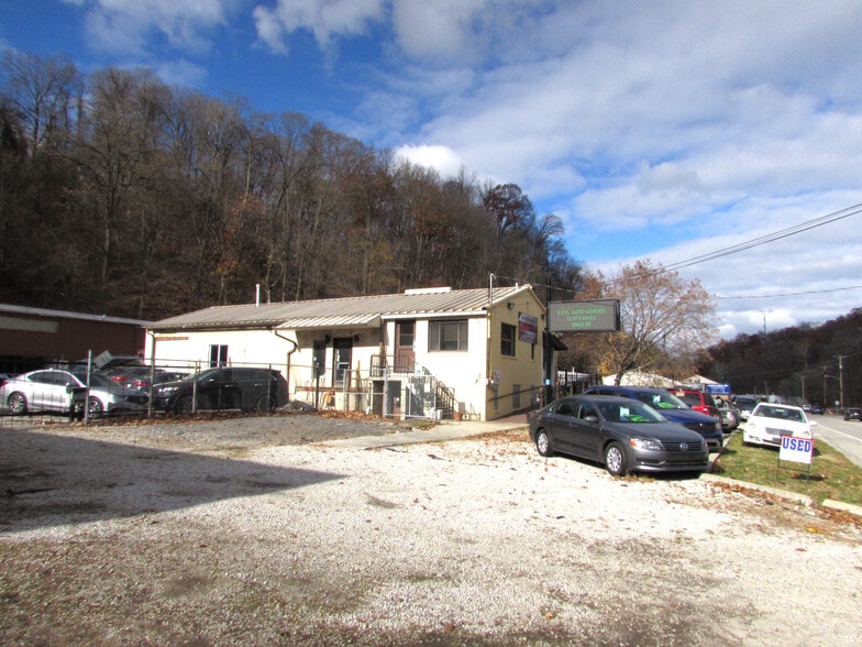 Primary Photo Of 174 Sandy Creek Rd, Verona Auto Repair For Sale