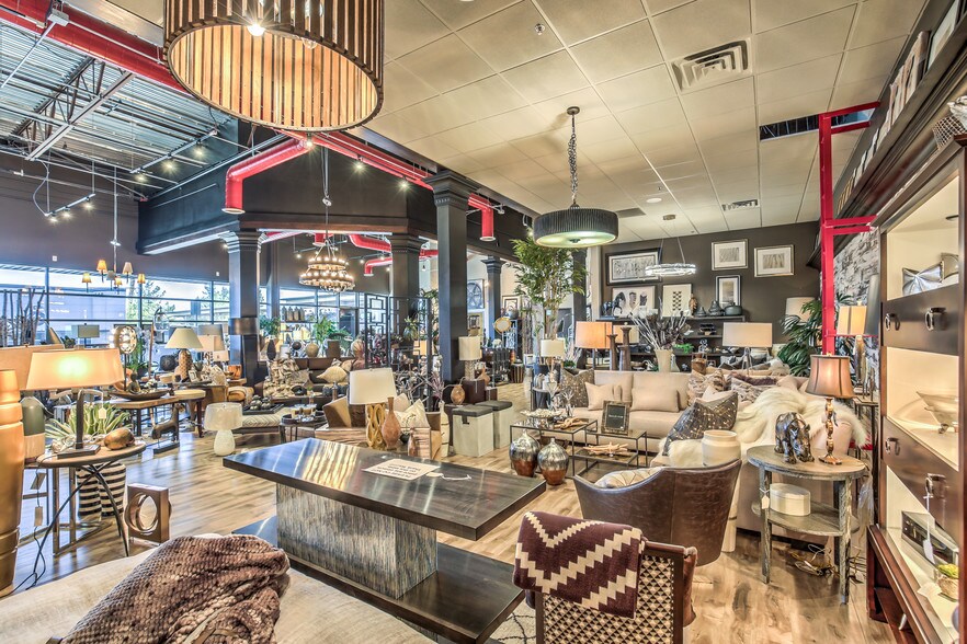 More Photos Of 4855 W Nevso Dr, Las Vegas Office For Sale