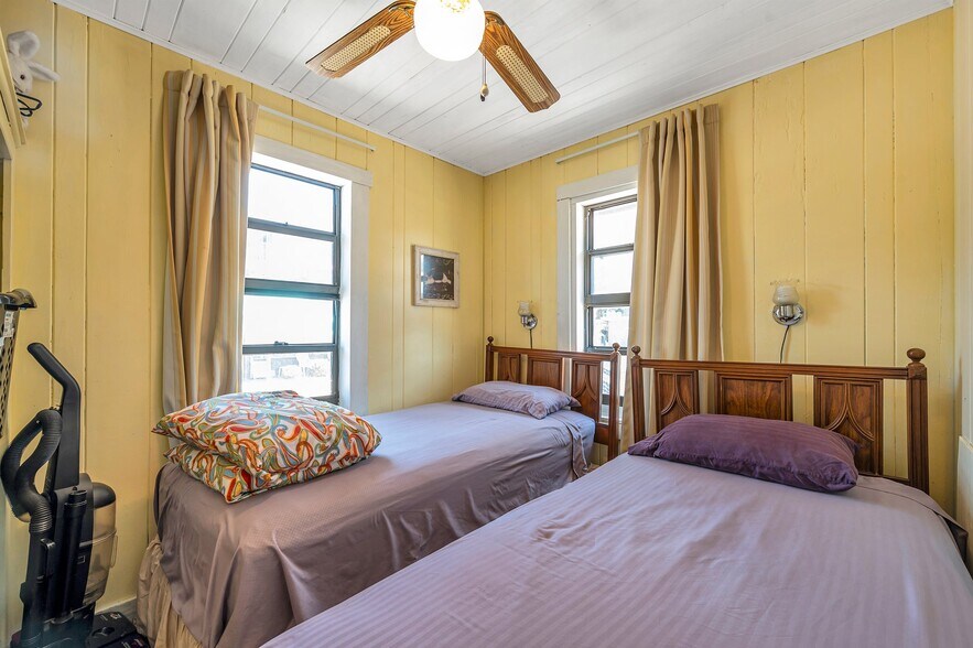 More Photos Of 1803 Gulf Blvd, Indian Rocks Beach Hotel For Sale