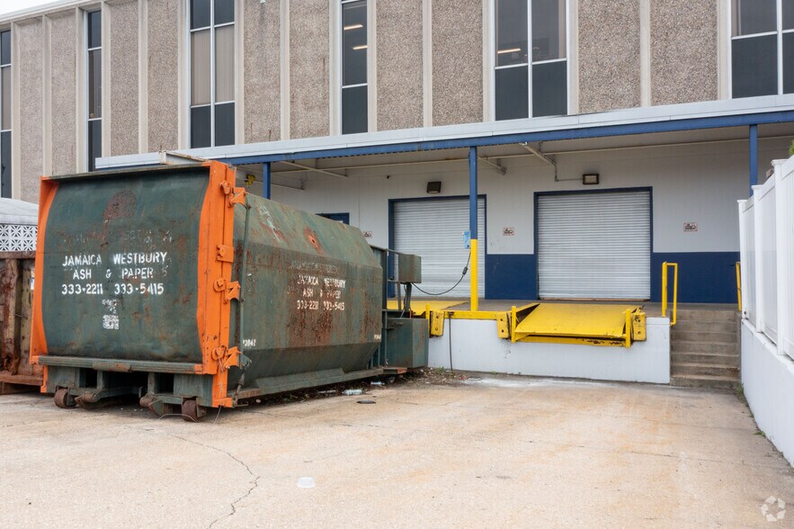 More Photos Of 999 Stewart Ave, Bethpage Office For Lease