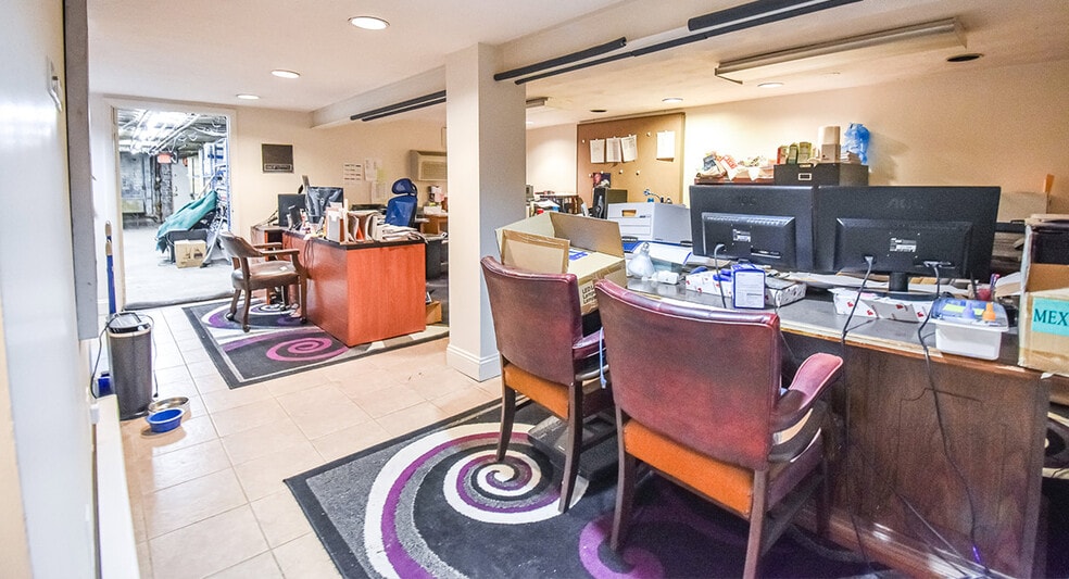 More Photos Of 7325 Georgia Ave NW, Washington Office Residential For Sale