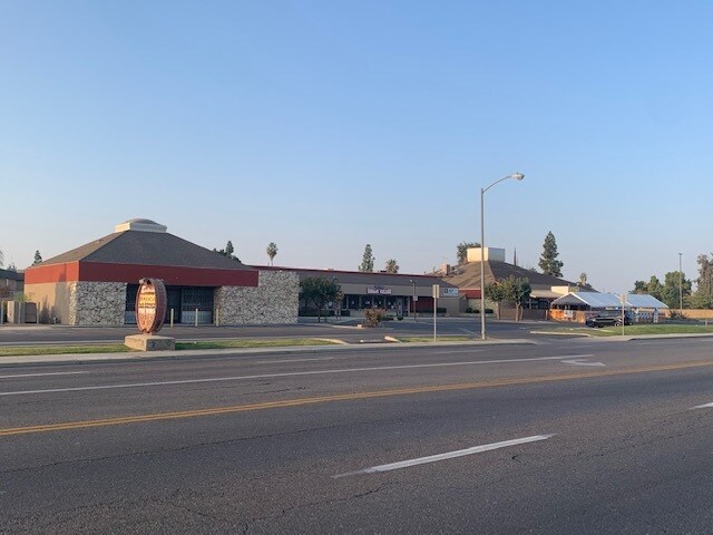 More Photos Of 2500 New Stine Rd, Bakersfield Unknown For Lease