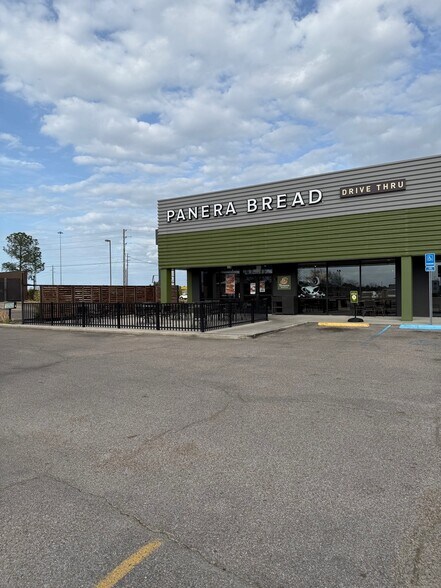 More Photos Of 4600 Hardy St, Hattiesburg Unknown For Lease