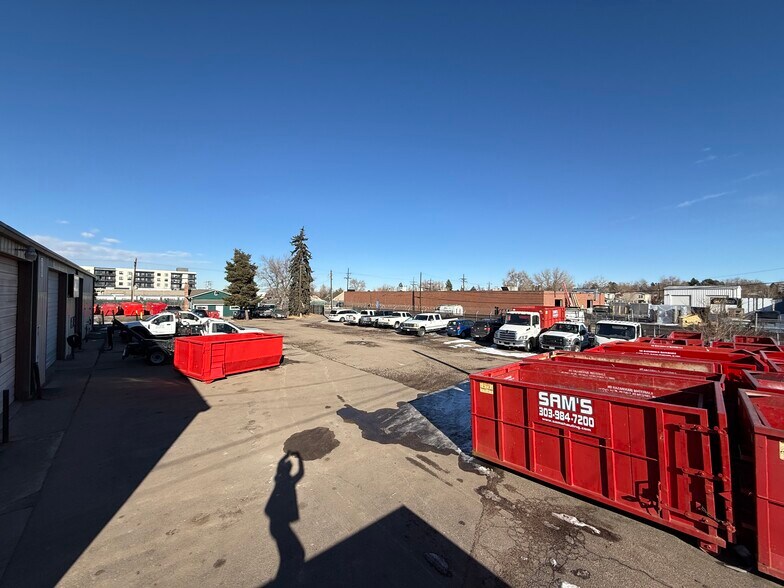 More Photos Of 1408 W Quincy Ave, Englewood Manufacturing For Lease