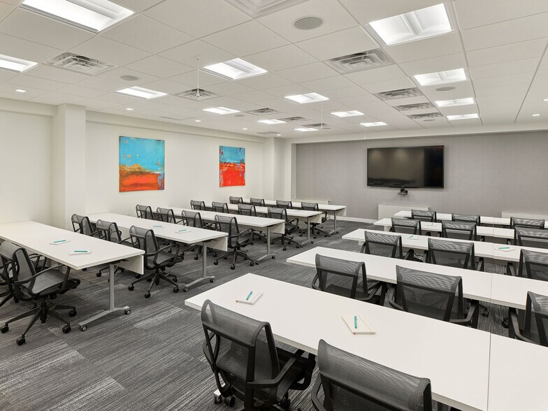 More Photos Of 1 Jericho Plz, Jericho Office For Lease