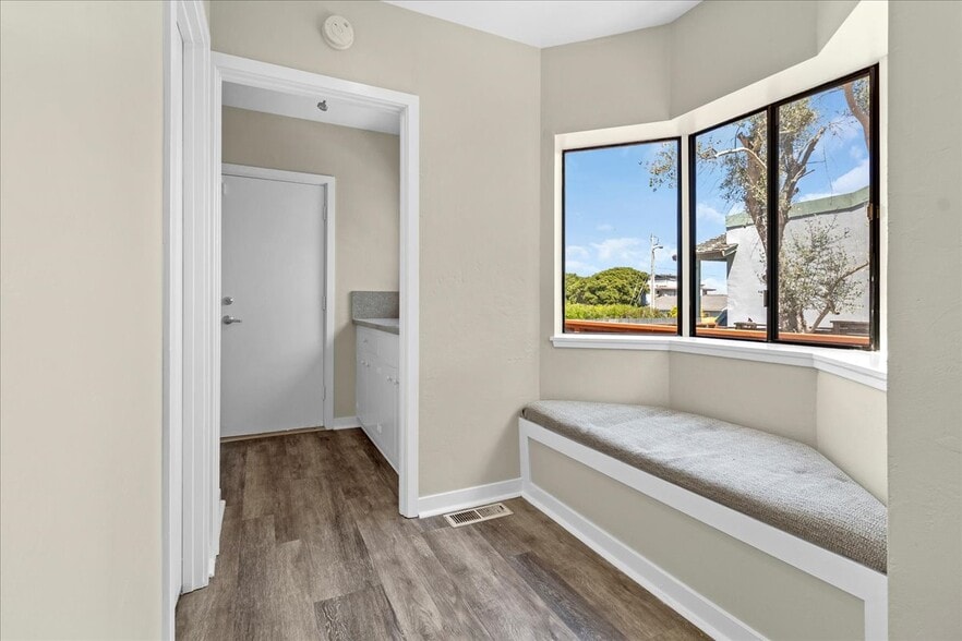 More Photos Of 182 El Dorado St, Monterey Medical For Sale