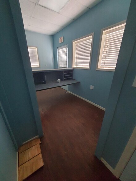 More Photos Of 500 Douglas St, Cuero Trailer Camper Park For Sale